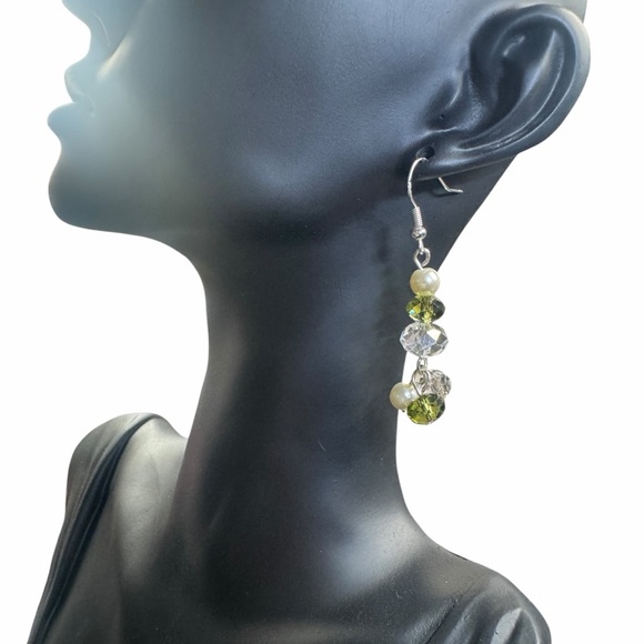 Handmade Sterling Silver Earrings W/ Freshwater Pearls & Green Multifaceted Crys - Picture 13 of 15